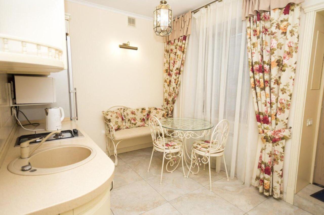 Provence Deribasivska Daire Odessa